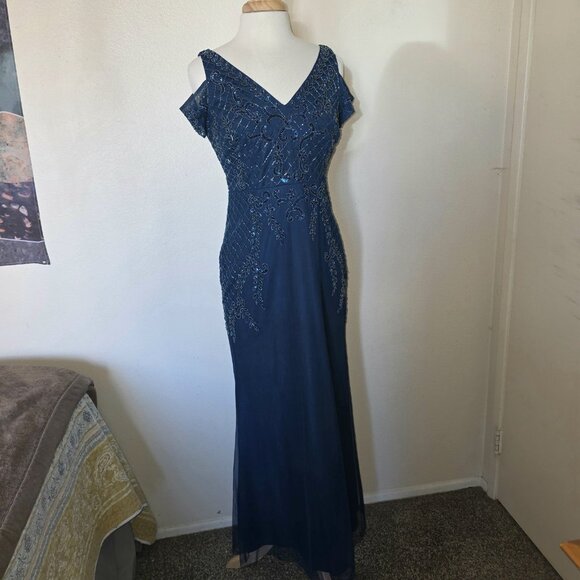 Adrianna Papell Navy Beaded Cold Shoulder Gown V-Neck Formal Evening Dress 12P - Picture 9 of 15